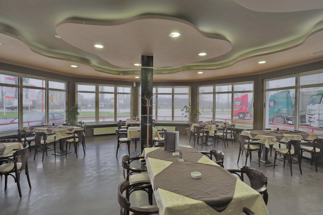 Motel Prenociste Knez Sombor Esterno foto